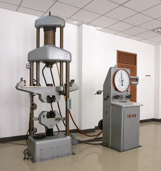 液压式万能试验机(液压式万能试验机读数)
